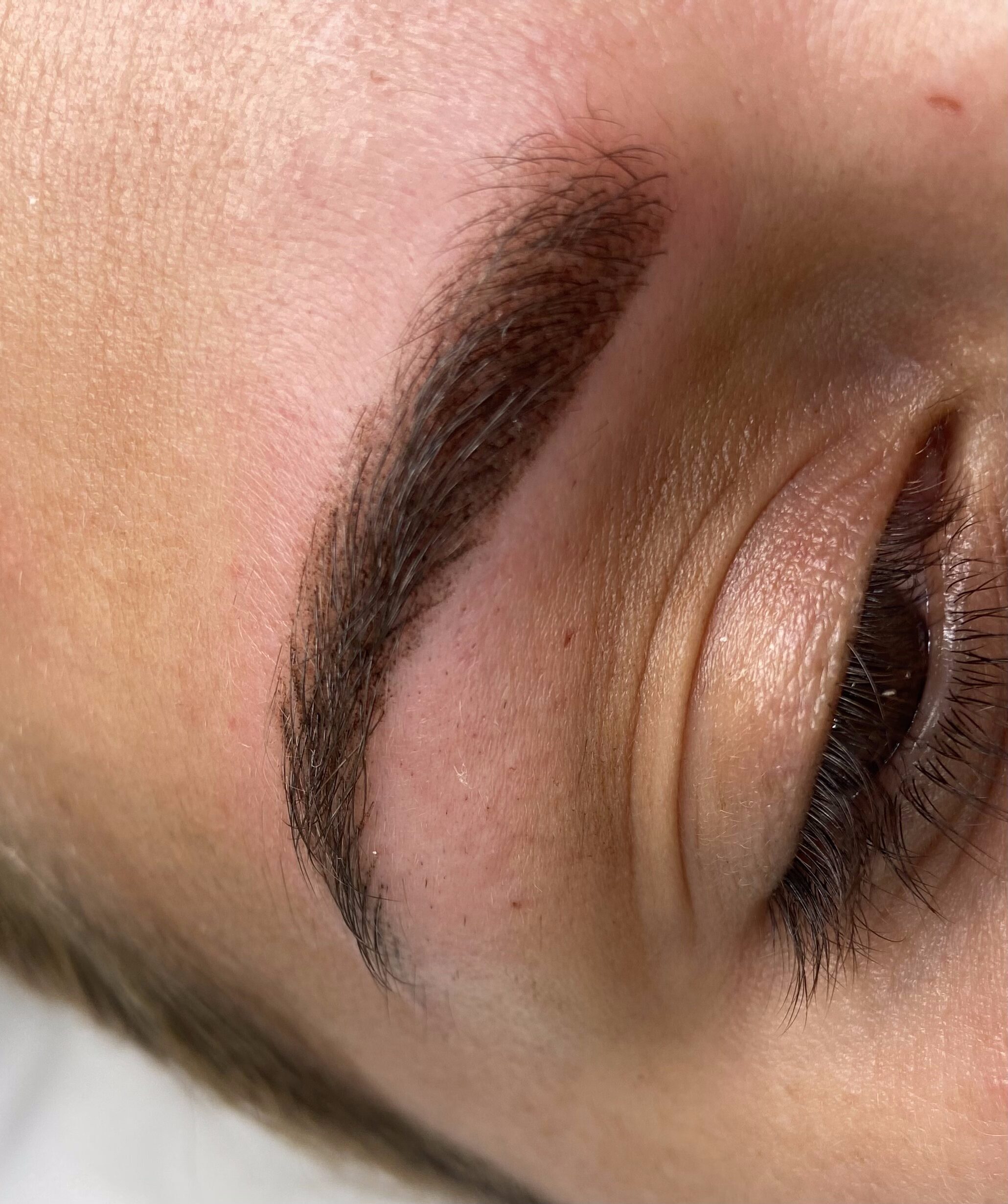 micropigmentación de cejas